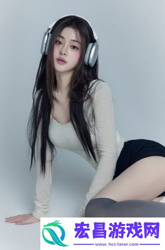 一前一后三个人过程怎么写：三位火热球迷共享足球狂欢!