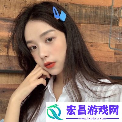 清新有意境的女生微信头像衣服要穿厚厚的看起来胖胖的让别人怕怕的