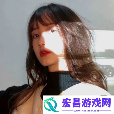清新有意境的女生微信头像衣服要穿厚厚的看起来胖胖的让别人怕怕的