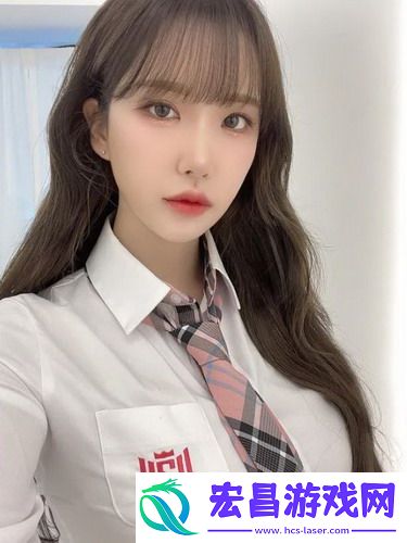 含苞待放的桃花欲将开发句子：那一抹春意令人心醉，春天的美丽时刻!