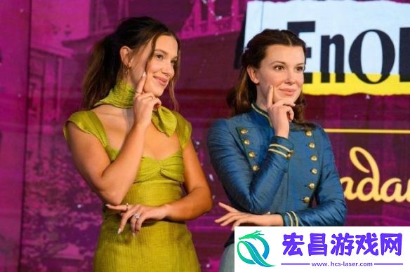小11为“福尔摩斯小姐”蜡像揭幕