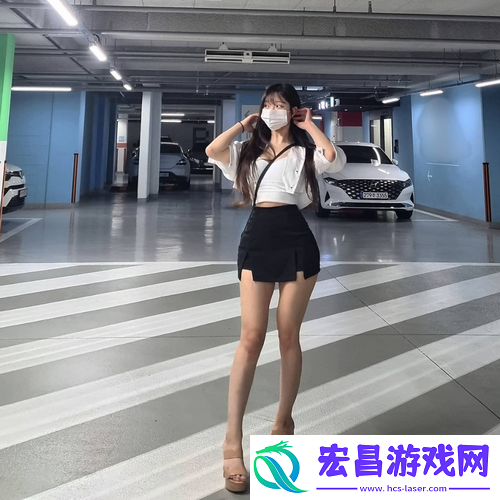 82岁老人找20多岁小伙子：跨越代际的温暖心灵契合故事，感动无数网友！