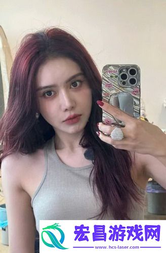 蜜丝婷大草莓和小草莓对比：深入解析深层滋润与保湿效果究竟有何不同!