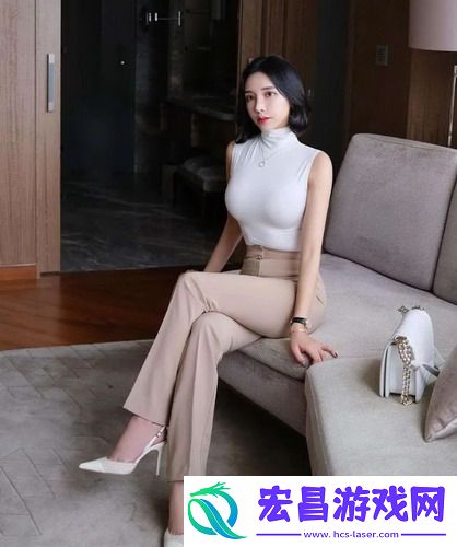 男女一起努力做豆浆不盖被子：宁静夜晚厨房的温情时刻，共享温馨与甜蜜!