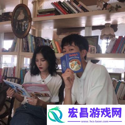 超甜的情头两个人在一起很暧昧的情头两张