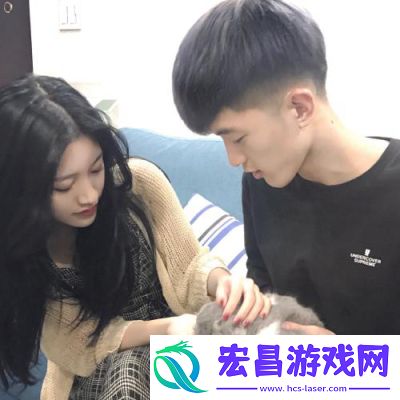 超甜的情头两个人在一起很暧昧的情头两张