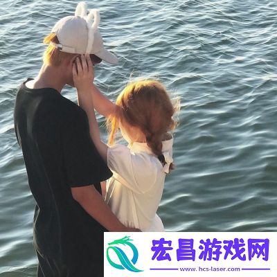 超甜的情头两个人在一起很暧昧的情头两张