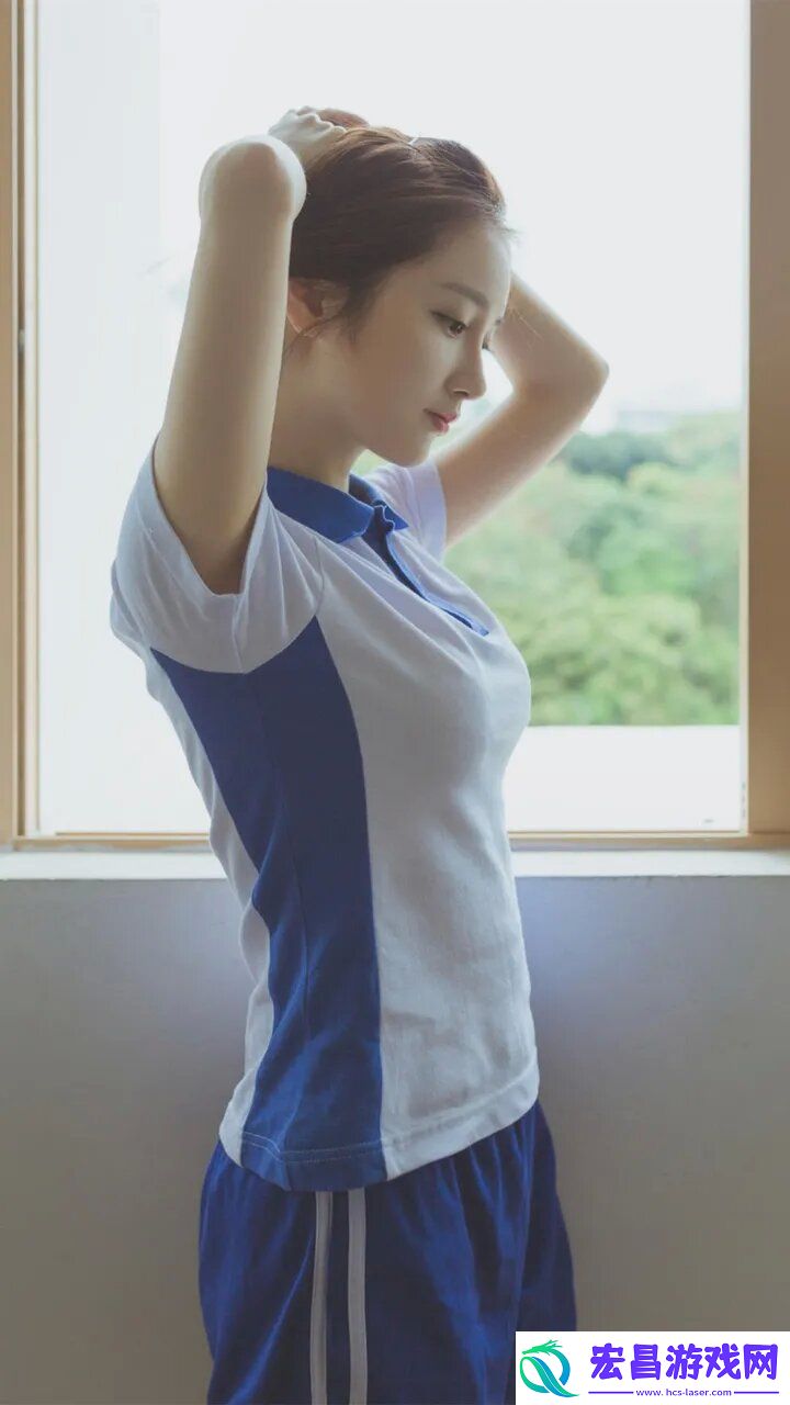 主持夏安晒照