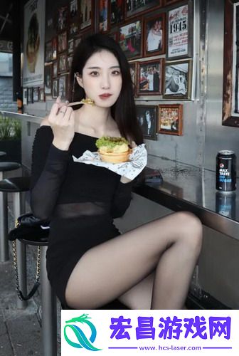 一个在上吃一个在下面敷面膜护肤新花样?双人互动，网友直呼：效果翻倍看得见!