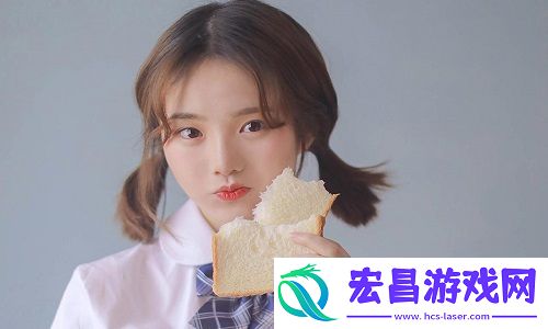 一个在上吃一个在下面敷面膜的场景体验