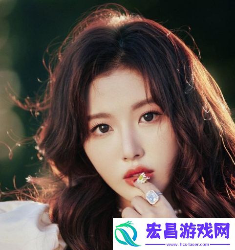 萤火突击爱丽丝好用吗