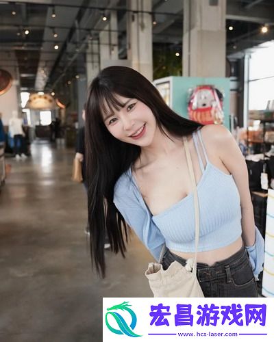 新潮情侣日常：一个在上吃一个在下面敷面膜，爱美吃货该有的仪式感!