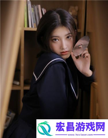 兰姨捂着嘴怕发出声音吵到