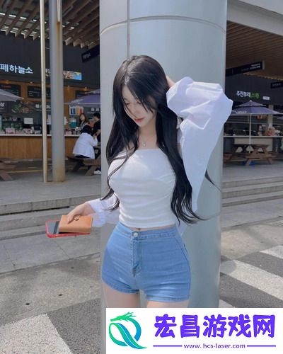 女人四十如狼五十如虎坐地能吃土，网友：这是岁月给的硬核Buff!