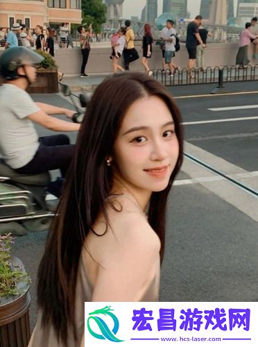 秘书刚开始拒绝后来慢慢接受，网友：简直职场教科书级操作!