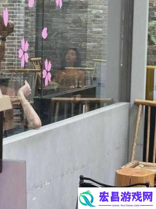 公司老板要求员工真空上班
