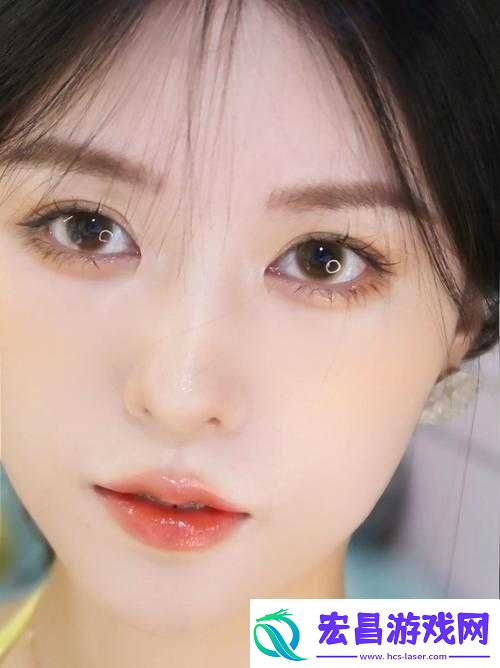 日系裸妆女士静脉曲张是什么得的