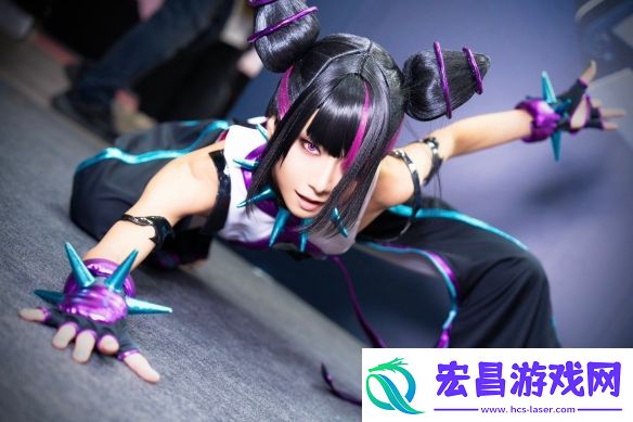 樱花妹COS街头霸王6韩蛛俐