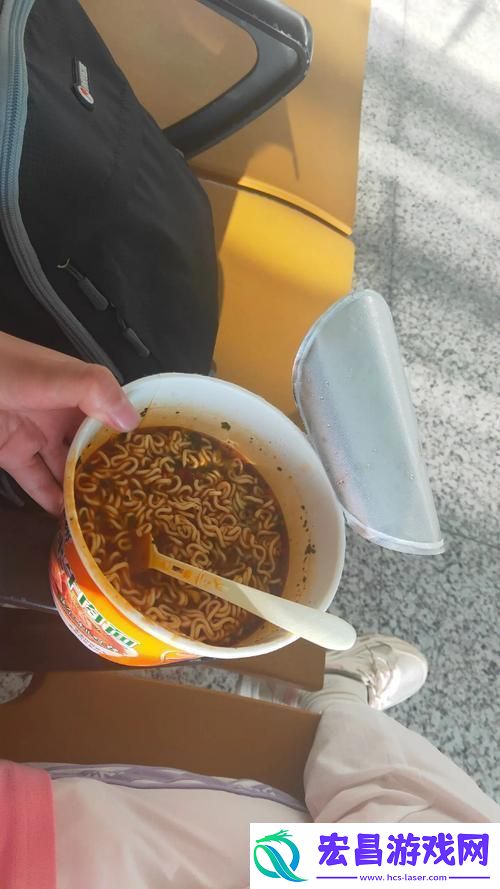 “干吃泡面”狂潮