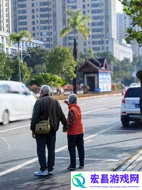 和朋友夫妻一起出去旅游住在一起的难忘经历