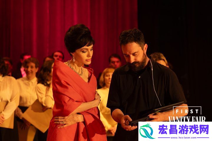 安吉丽娜·朱莉新片声乐训练