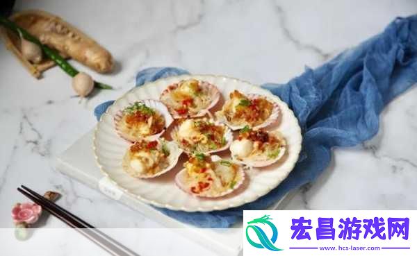 打开扇贝吃火腿肠