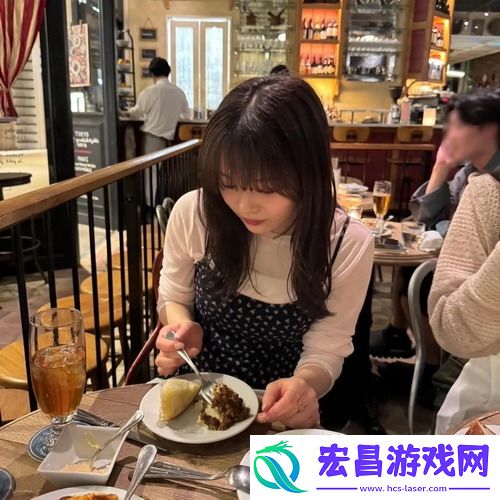 从客厅到沙发上干到卧室好吗？跨越空间的界限，改变居家生活的方式！