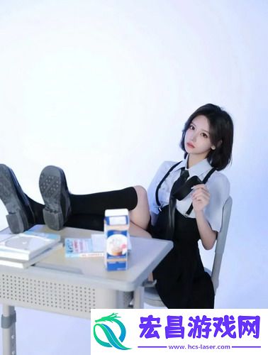 一边下奶一吃敷面膜视频，网友：这是什么神仙护肤新姿势!