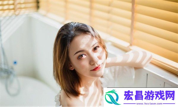 戴着小玩具练瑜伽