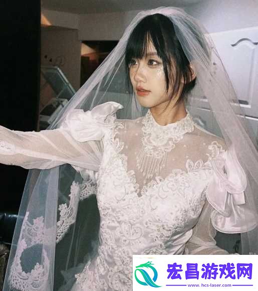 “纯欲天花板”井川里予大尺度晒照引争议