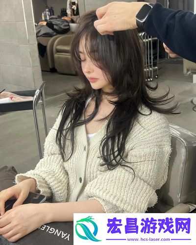 女方用嘴巴吃鸡的吉尼斯世界纪录诞生！网友直呼：这操作真的绝了！