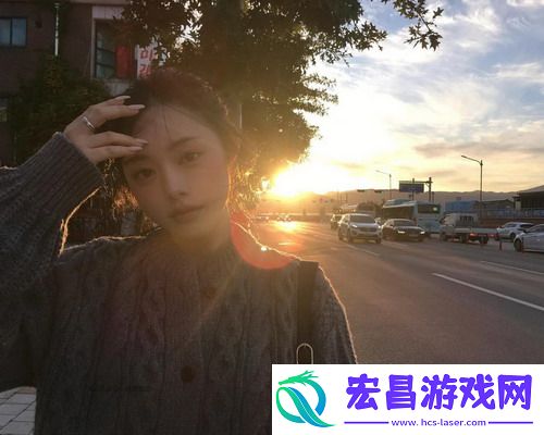 游泳池的特殊待遇2：独享清凉时刻，感受与众不同的尊贵体验！