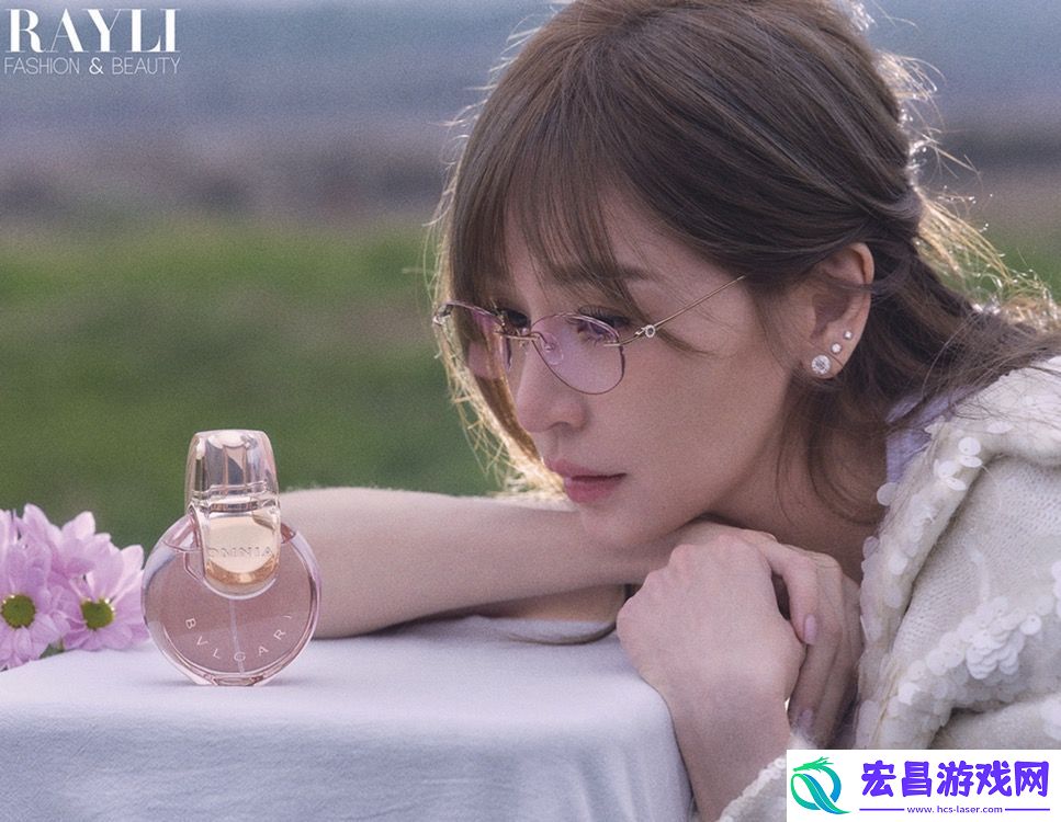 王心凌时尚杂志十月刊封面曝光