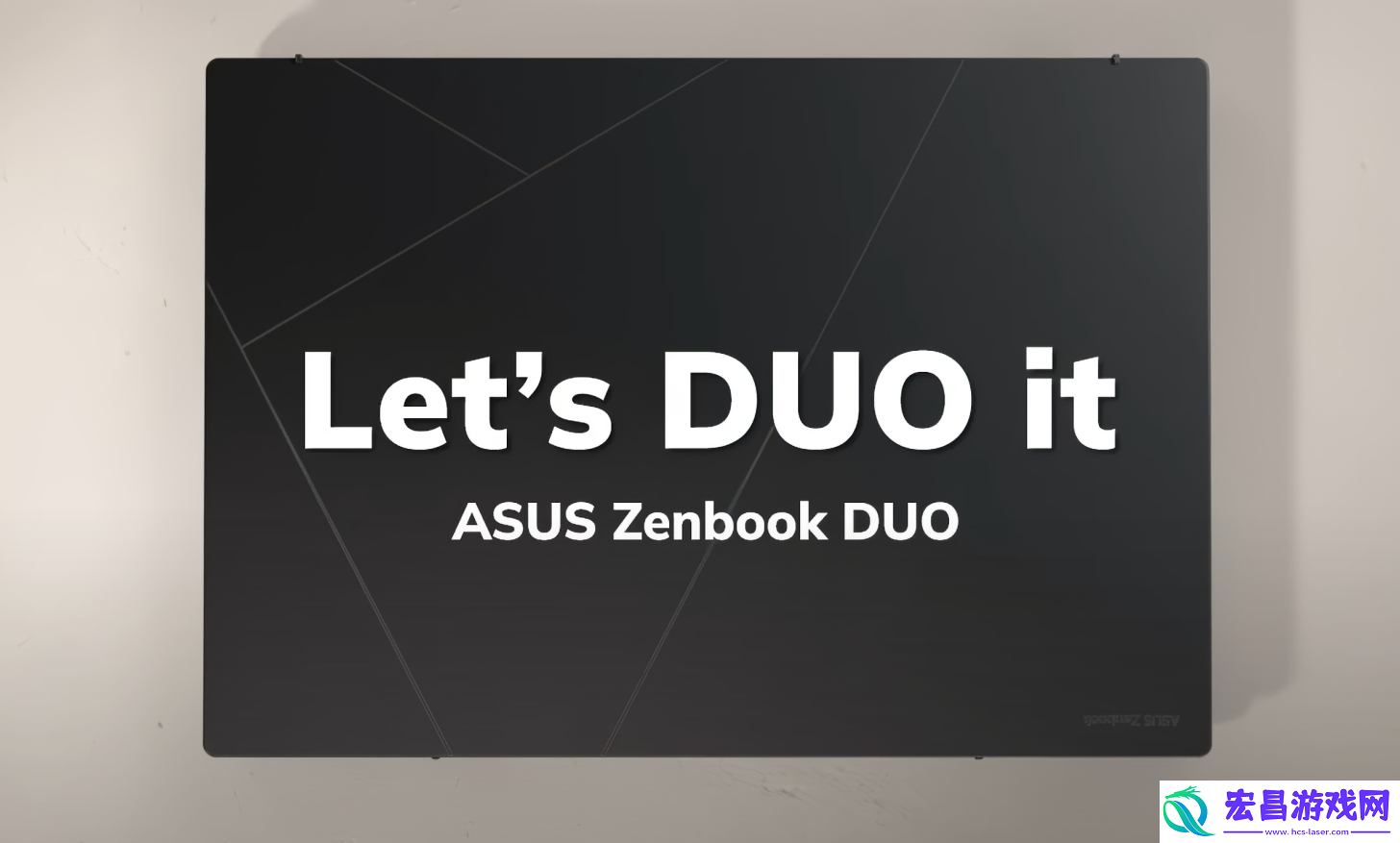 华硕ZenbookDuo双屏笔记本海外上新