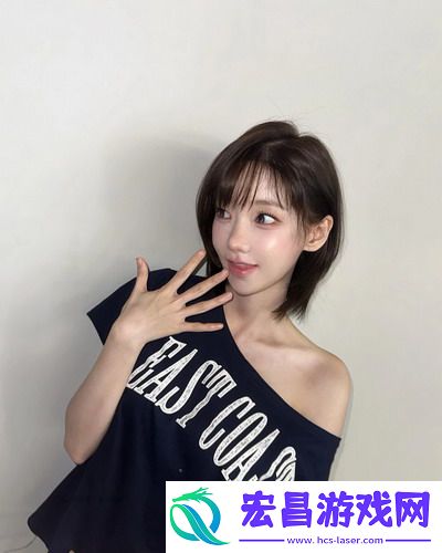 中午妈妈在厨房做饭，背后藏着的秘密，网友：这才是家的味道！