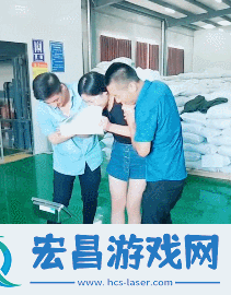 猴子来了都不知道先打哪一个动图教你怎么缓解尴尬