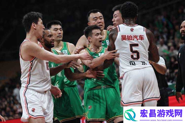 1v2三个男的是兄弟