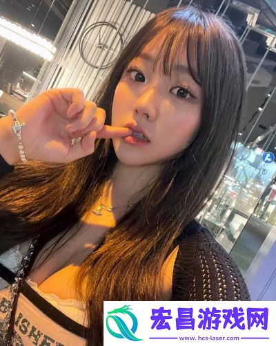 父亲有力挺送女儿的花园温暖无数人，网友：这样的父爱才是最奢侈的礼物！
