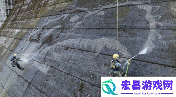 日本佐贺水库大坝惊现哥斯拉壁画！看似天成实际人为