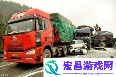 南京新街口撞车事件最新进展报道