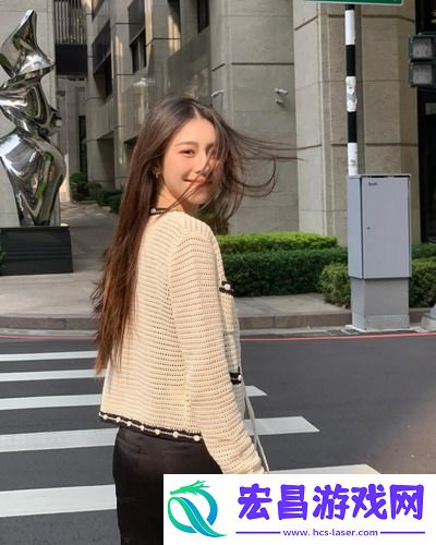 拼命三娘！瞒着老公加班的hr中字，网友：努力成就了她，也耗尽了她！