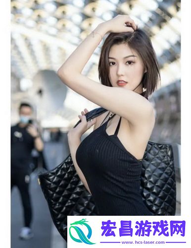 游泳池的特殊待遇2，泳客直呼离谱，网友笑喷：这服务连大佬都自愧不如！