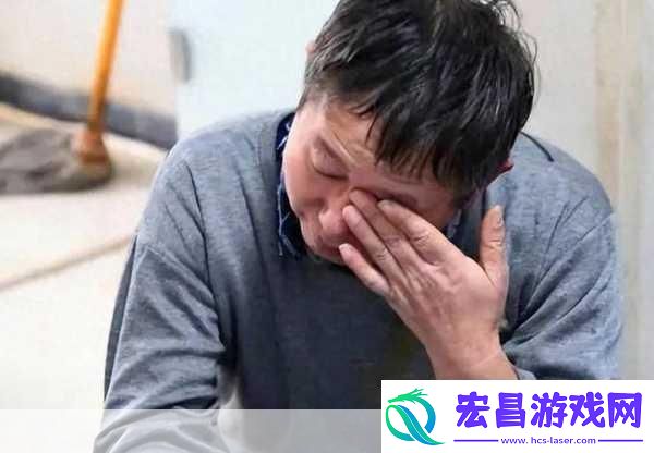 在火车上与继母同行的故事1.＂火车上的亲情交错