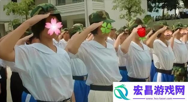 夏天校服太透了R头凸出来了