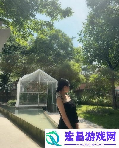 青青河边草中文字幕mv刷屏，网友感叹：这熟悉的旋律竟然勾起了童年回忆！