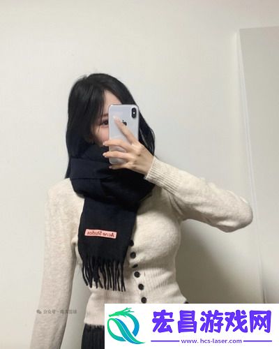 瞒着老公加班的HR中字，背后的细节被扒出，网友感叹：太有内味了，细思极恐！