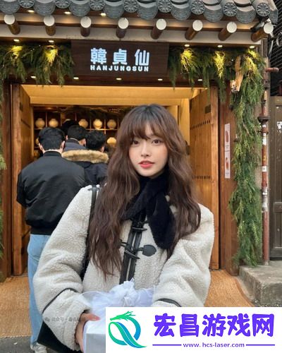 从《丰满的女邻居》三级看生活悬念，网友直呼：果然每个邻居都有故事！