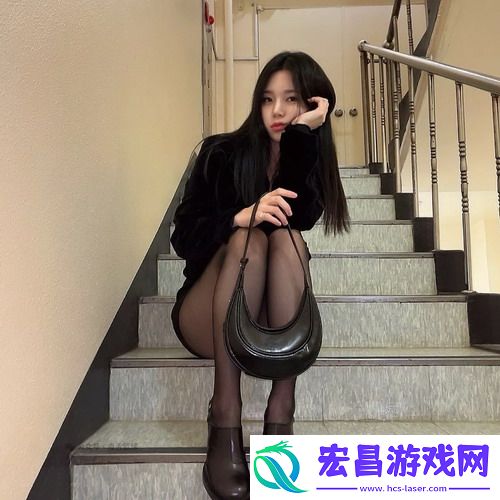 《丰满的女邻居》三级剧情让人血脉偾张，网友直呼：每个情节都不敢眨眼！