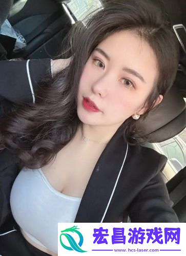 不敢眨眼!《丰满的女邻居》三级的大胆尺度，网友感叹：这拍摄手法堪称大胆艺术!