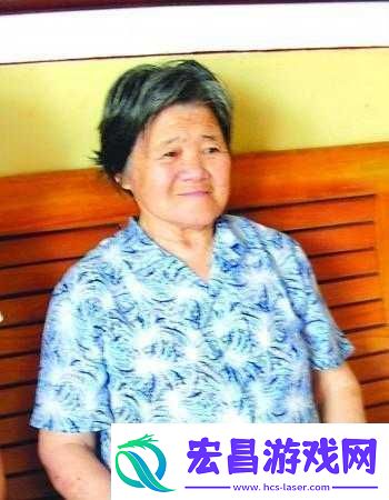 探讨老女人*国背后的社会现象与文化内涵